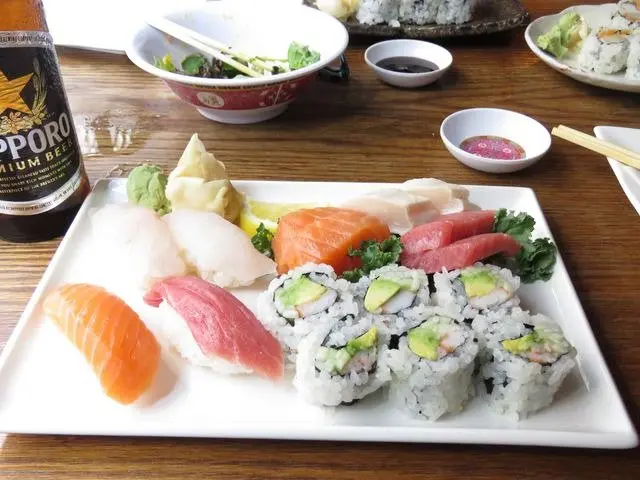 gallery3-zest-sushi